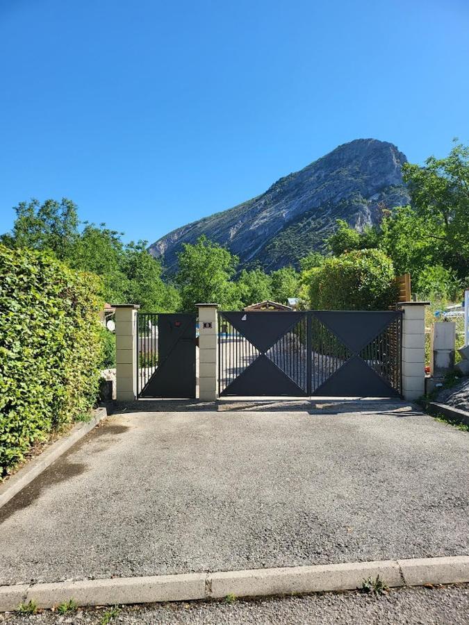 Villa La maison dans les noyers à Sainte-Eulalie-en-Royans Extérieur photo